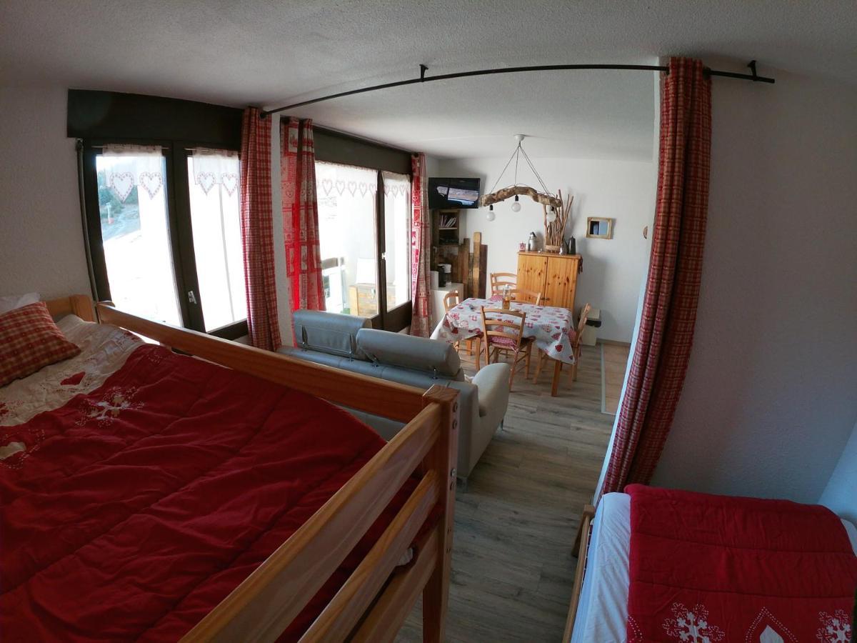 Appartement montagnard LA JOUE DU LOUP 30M² PIED PISTES 5pers 3+++ La Joue du Loup Esterno foto
